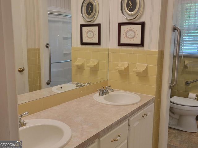 146 Cascade Circle, Lagrange, GA 30241