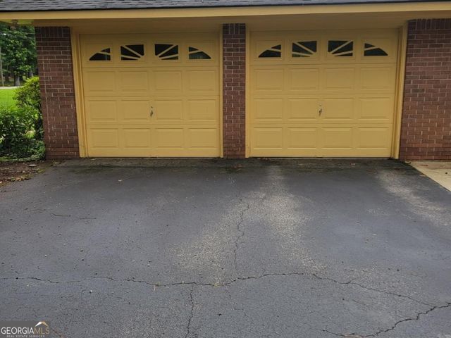 146 Cascade Circle, Lagrange, GA 30241