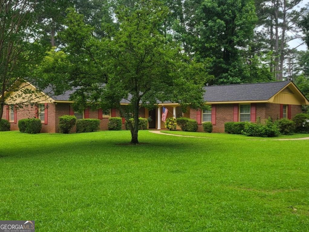 146 Cascade Circle, Lagrange, GA 30241