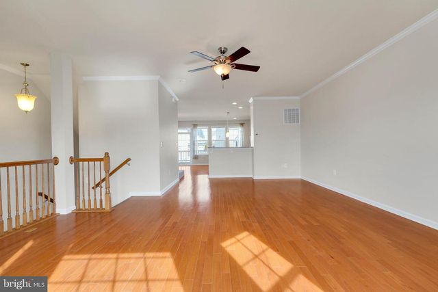 6 LAMPLIGHTER LN, Stafford, VA 22554