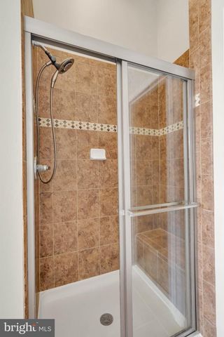 6 LAMPLIGHTER LN, Stafford, VA 22554