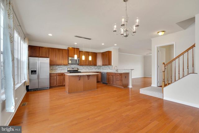 6 LAMPLIGHTER LN, Stafford, VA 22554