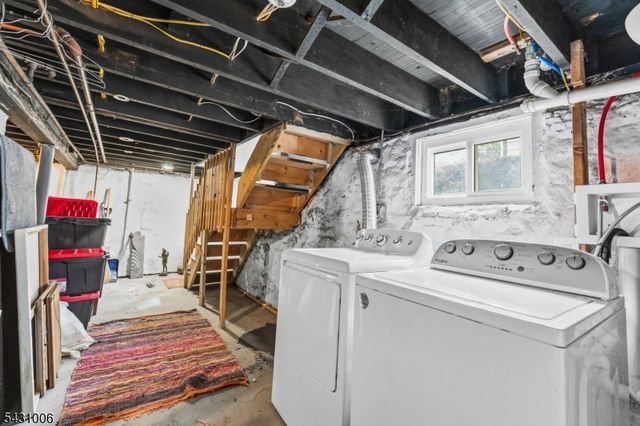 422 Faitoute Ave, Roselle Park Boro, NJ 07204