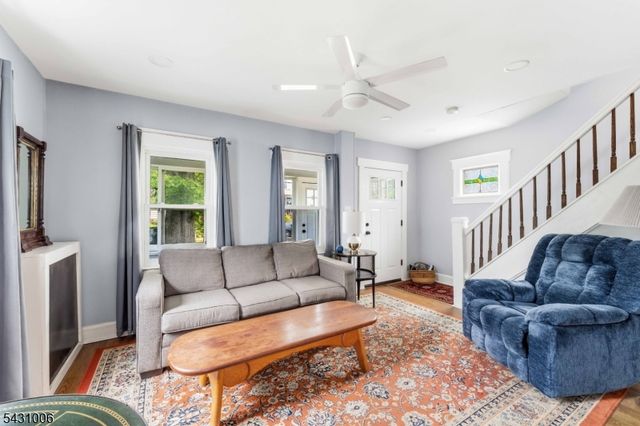 422 Faitoute Ave, Roselle Park Boro, NJ 07204