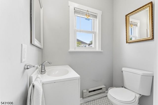 422 Faitoute Ave, Roselle Park Boro, NJ 07204