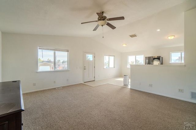 2425 Atlanta Ave, Pueblo, CO 81003