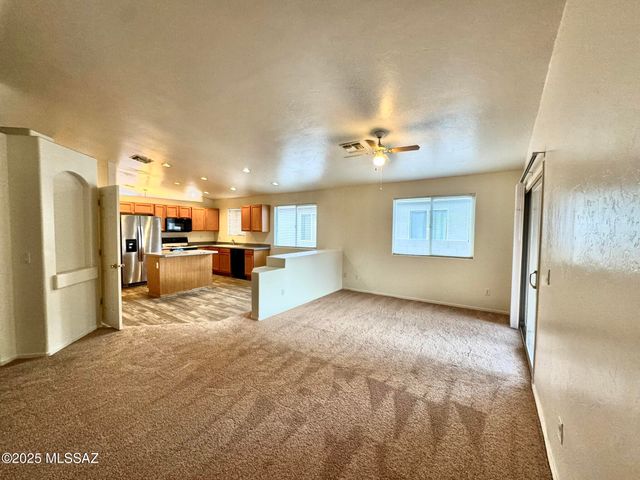 6070 N Panorama Park Drive, Tucson, AZ 85704