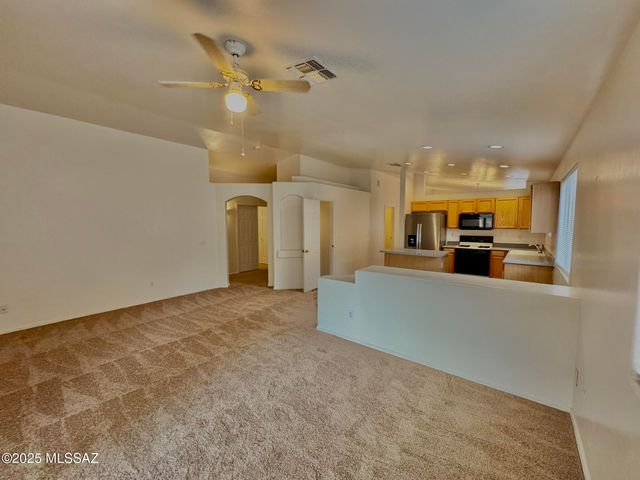 6070 N Panorama Park Drive, Tucson, AZ 85704