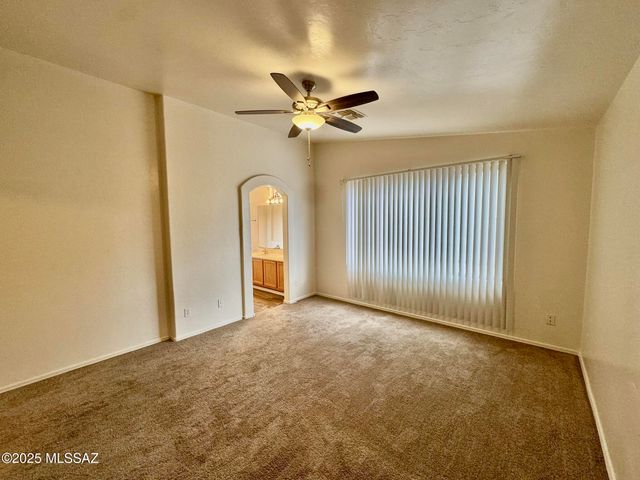 6070 N Panorama Park Drive, Tucson, AZ 85704