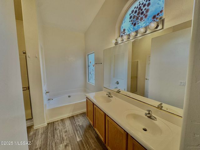 6070 N Panorama Park Drive, Tucson, AZ 85704