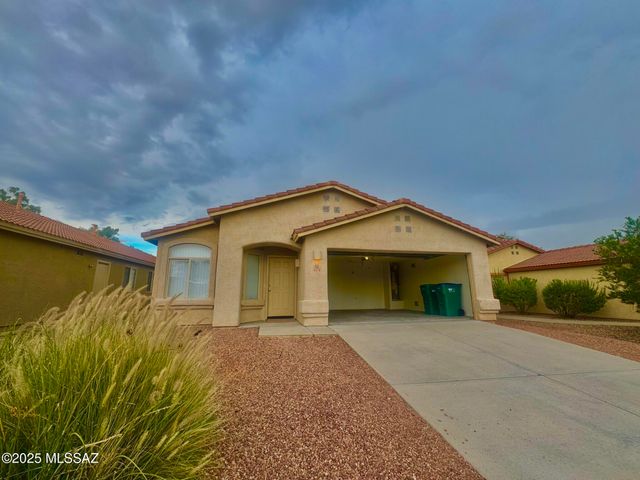 6070 N Panorama Park Drive, Tucson, AZ 85704