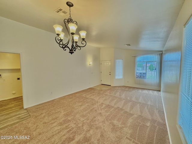 6070 N Panorama Park Drive, Tucson, AZ 85704