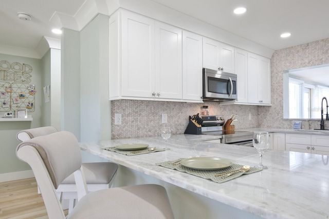 3719 118TH STREET W, Bradenton, FL 34210