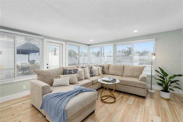 3719 118TH STREET W, Bradenton, FL 34210