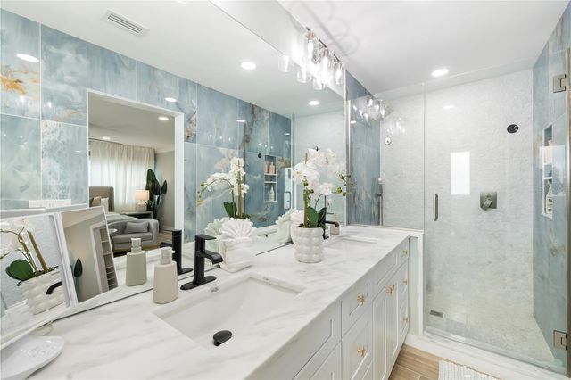 3719 118TH STREET W, Bradenton, FL 34210