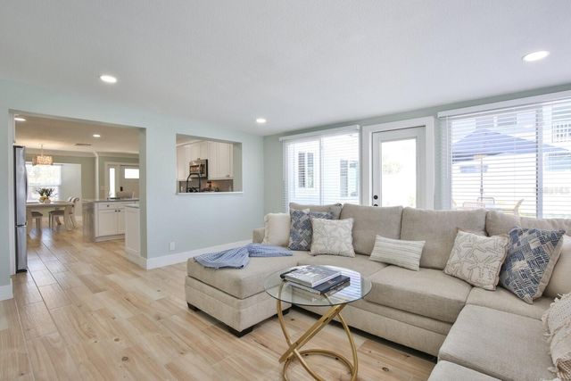 3719 118TH STREET W, Bradenton, FL 34210