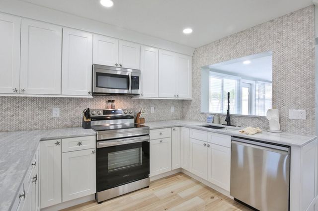 3719 118TH STREET W, Bradenton, FL 34210