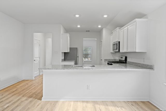 4022 Lena Gardens, Von Ormy, TX 78073