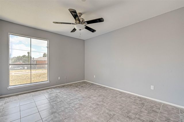 13480 S Thorntree Drive 1202, Houston, TX 77015