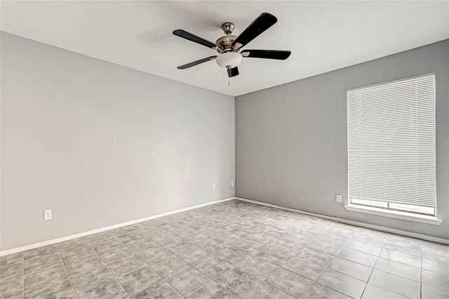 13480 S Thorntree Drive 1202, Houston, TX 77015