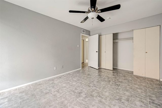 13480 S Thorntree Drive 1202, Houston, TX 77015