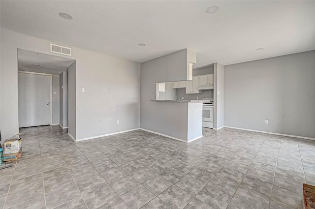 13480 S Thorntree Drive 1202, Houston, TX 77015