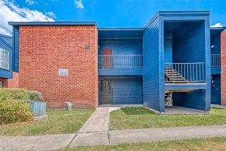 13480 S Thorntree Drive 1202, Houston, TX 77015
