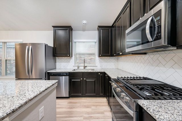 27722 Lokaya Falls, Boerne, TX 78015