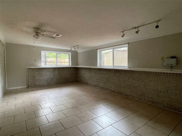 9519 Short Leaf Drive, Shreveport, LA 71118