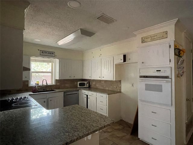 9519 Short Leaf Drive, Shreveport, LA 71118