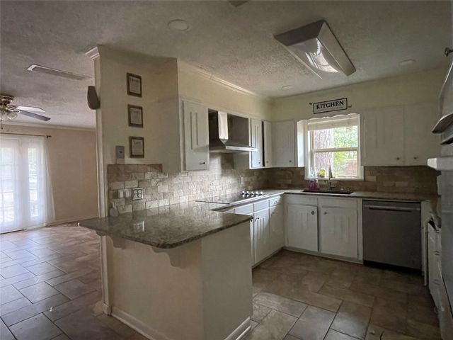 9519 Short Leaf Drive, Shreveport, LA 71118