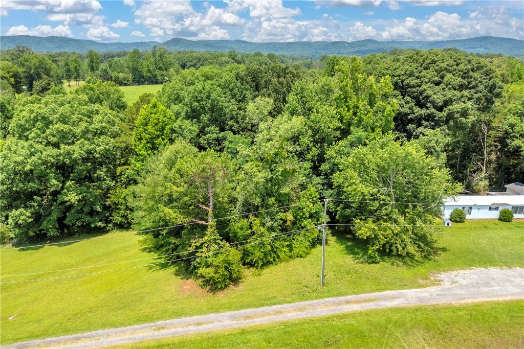 156 Newberry Road, Walhalla, SC 29691