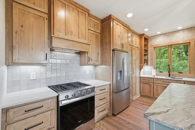 63 Granny Smith Lane, Ellijay, GA 30536