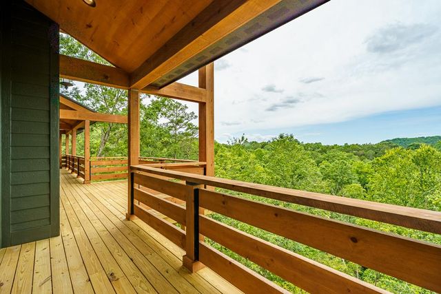 63 Granny Smith Lane, Ellijay, GA 30536