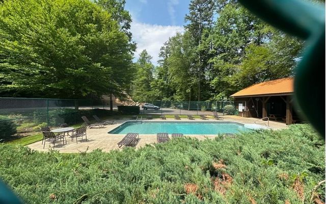 63 Granny Smith Lane, Ellijay, GA 30536