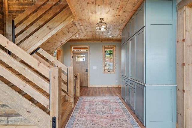 63 Granny Smith Lane, Ellijay, GA 30536