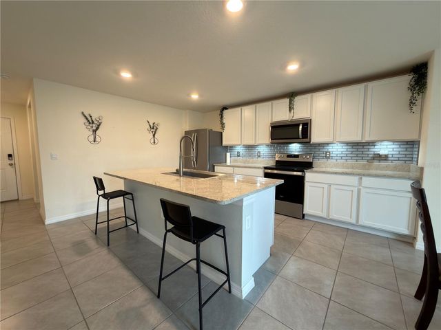 1206 TAHITIAN SUNRISE DRIVE, Plant City, FL 33565