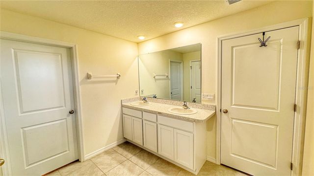 1206 TAHITIAN SUNRISE DRIVE, Plant City, FL 33565