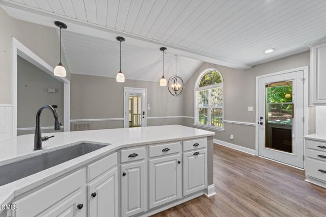 6820 Oviedo Drive, Raleigh, NC 27603