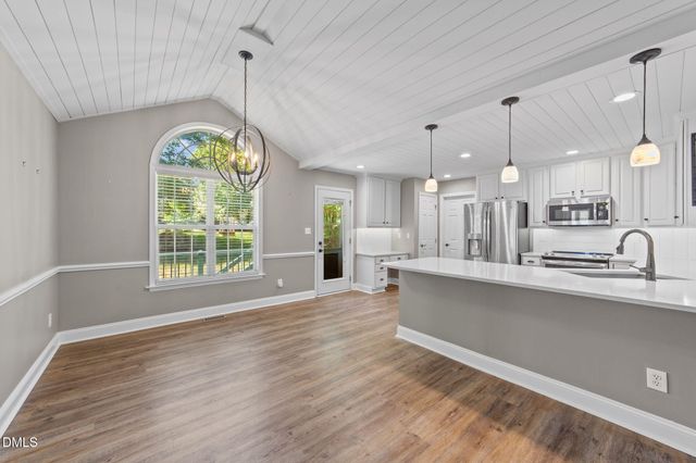 6820 Oviedo Drive, Raleigh, NC 27603