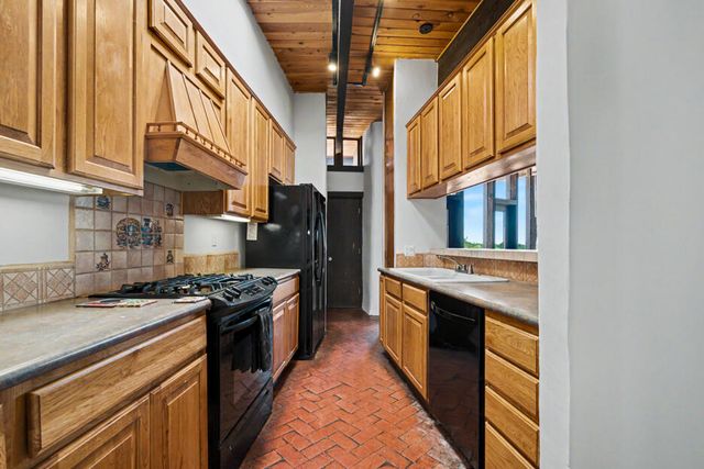 9661 Asbury Court NW, Albuquerque, NM 87114