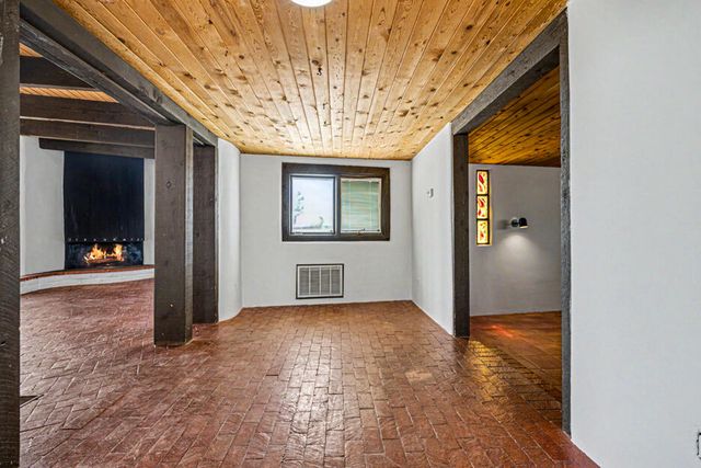 9661 Asbury Court NW, Albuquerque, NM 87114