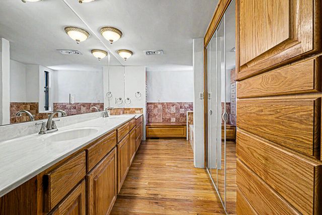 9661 Asbury Court NW, Albuquerque, NM 87114