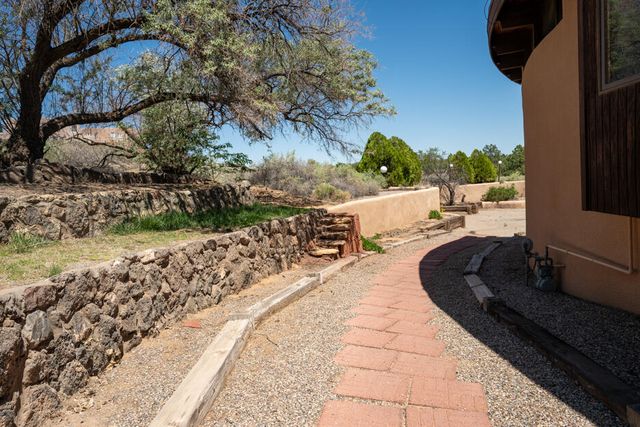 9661 Asbury Court NW, Albuquerque, NM 87114