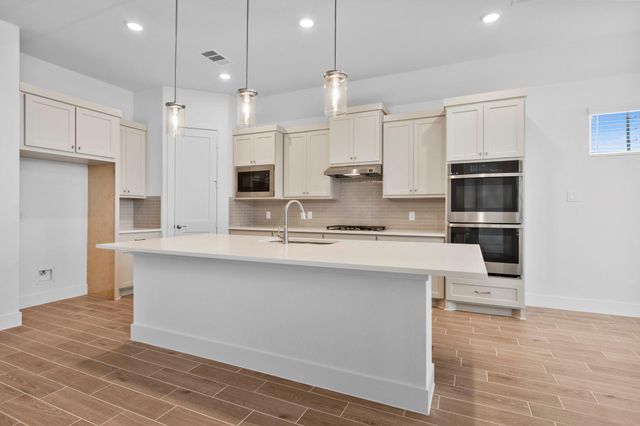 17808 Rolling DR, Manor, TX 78653