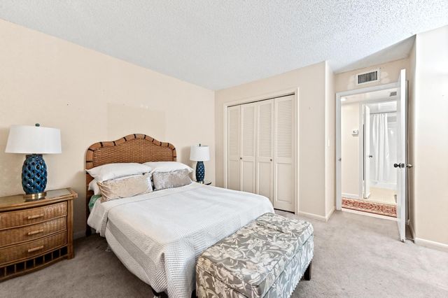 1951 NE 2nd Avenue 101i, Wilton Manors, FL 33305