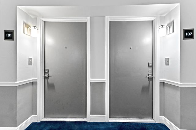 1951 NE 2nd Avenue 101i, Wilton Manors, FL 33305