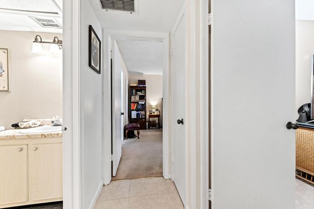 1951 NE 2nd Avenue 101i, Wilton Manors, FL 33305