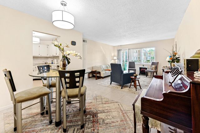 1951 NE 2nd Avenue 101i, Wilton Manors, FL 33305