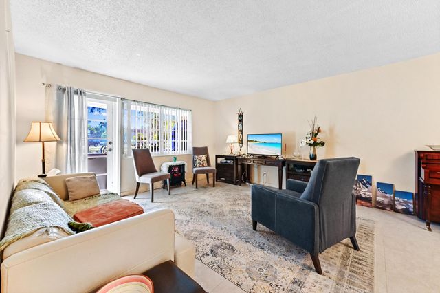 1951 NE 2nd Avenue 101i, Wilton Manors, FL 33305